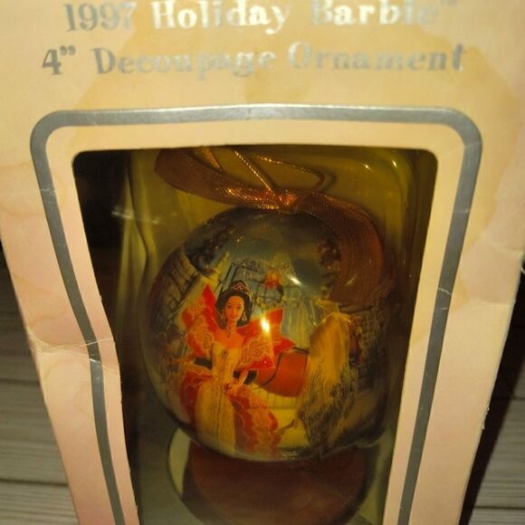 Barbie Mattel Vintage Holiday Barbie 4" Decoupage Ornament 1997 - Picture 2 of 9